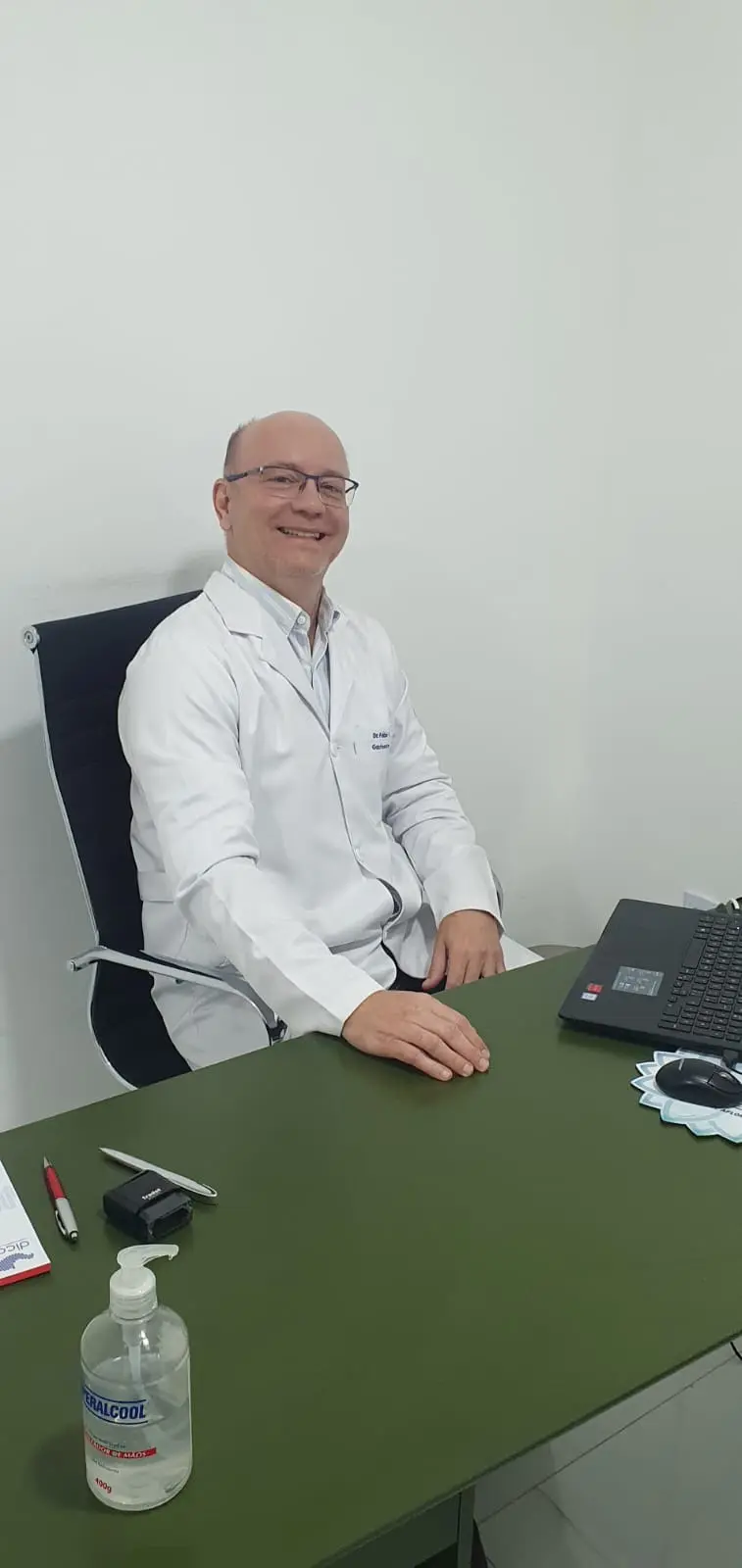 Dr. Fábio Teixeira